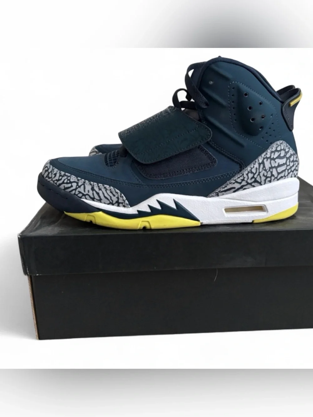 Jordan Men's Navy and Yellow Athletic Sneakers with Elephant Print